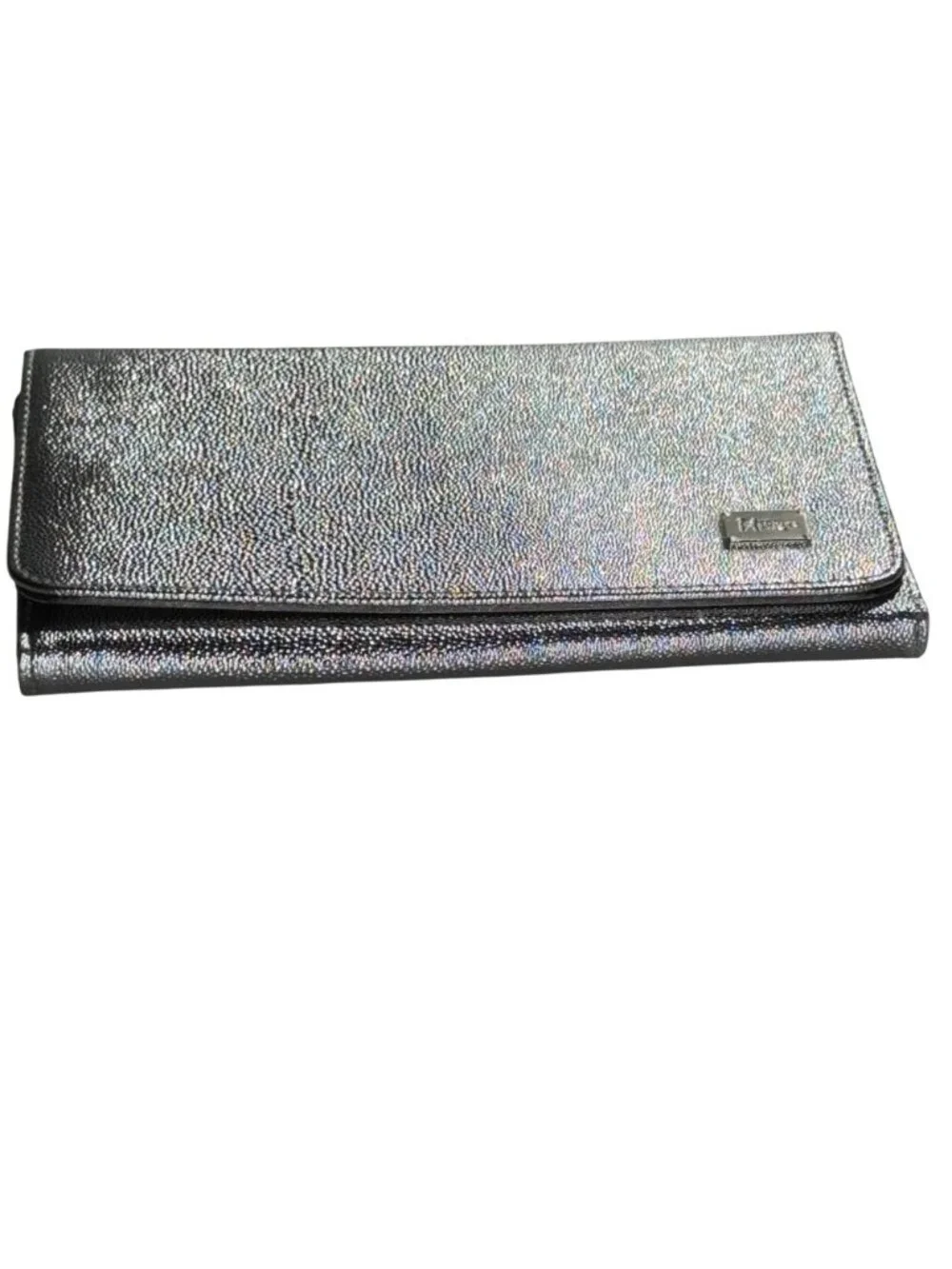 IT Brushes for Ulta Silver tri-fold case withZip Compartment